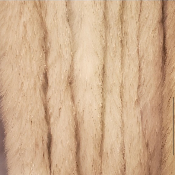 Saga Fox Fur Jacket Size 8 - Picture 3 of 7